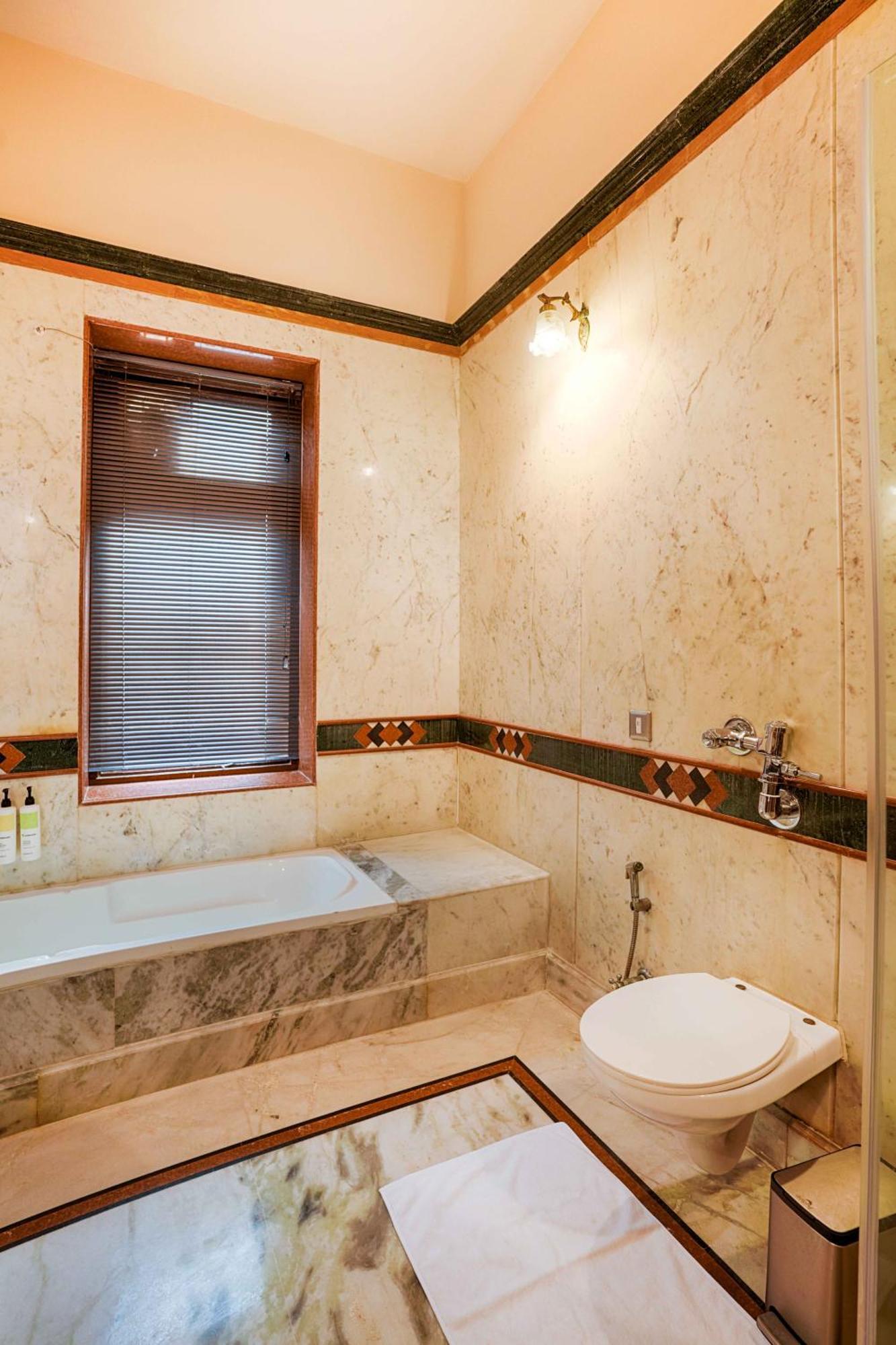 Club Mahindra Bharatpur Hotell Eksteriør bilde