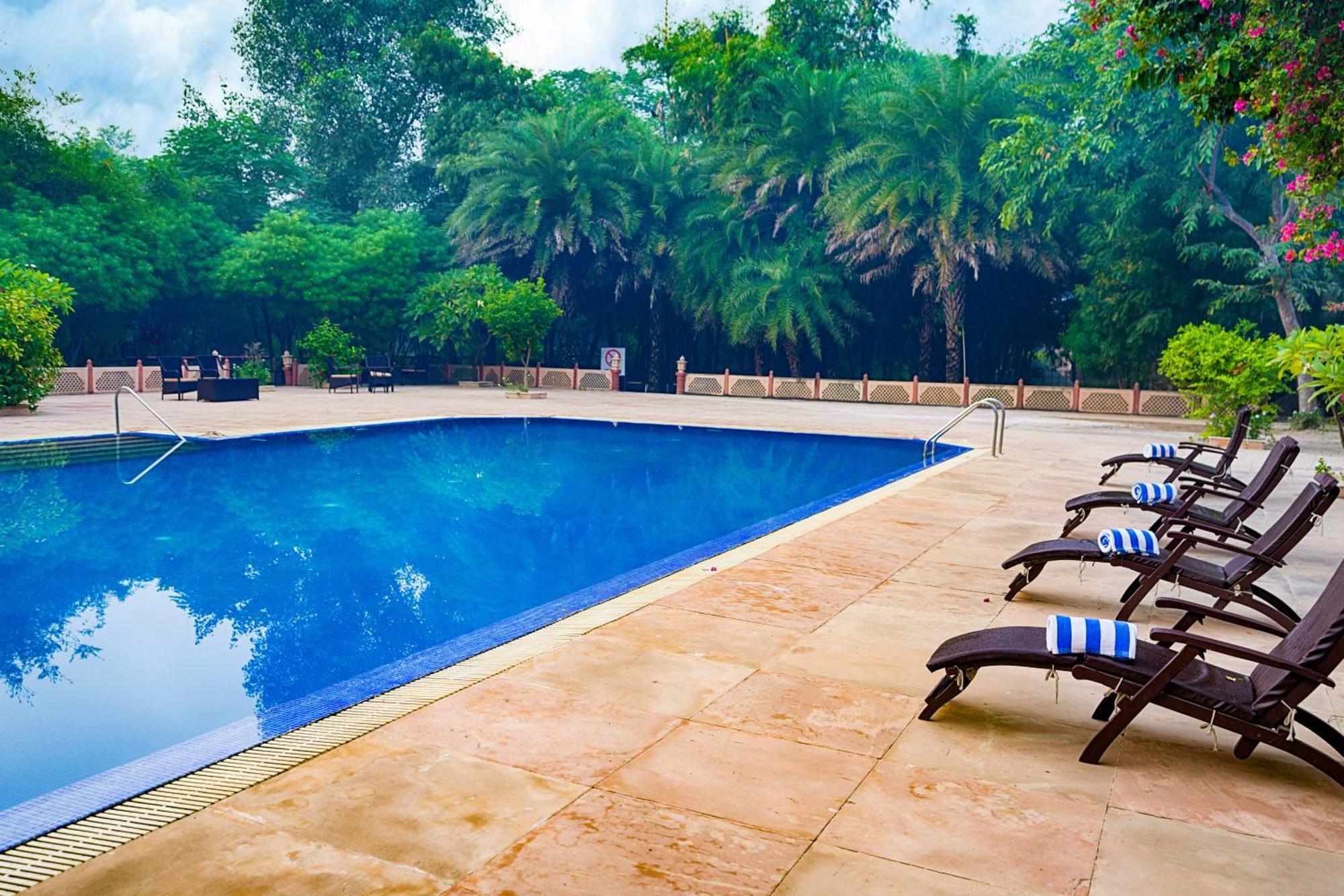Club Mahindra Bharatpur Hotell Eksteriør bilde