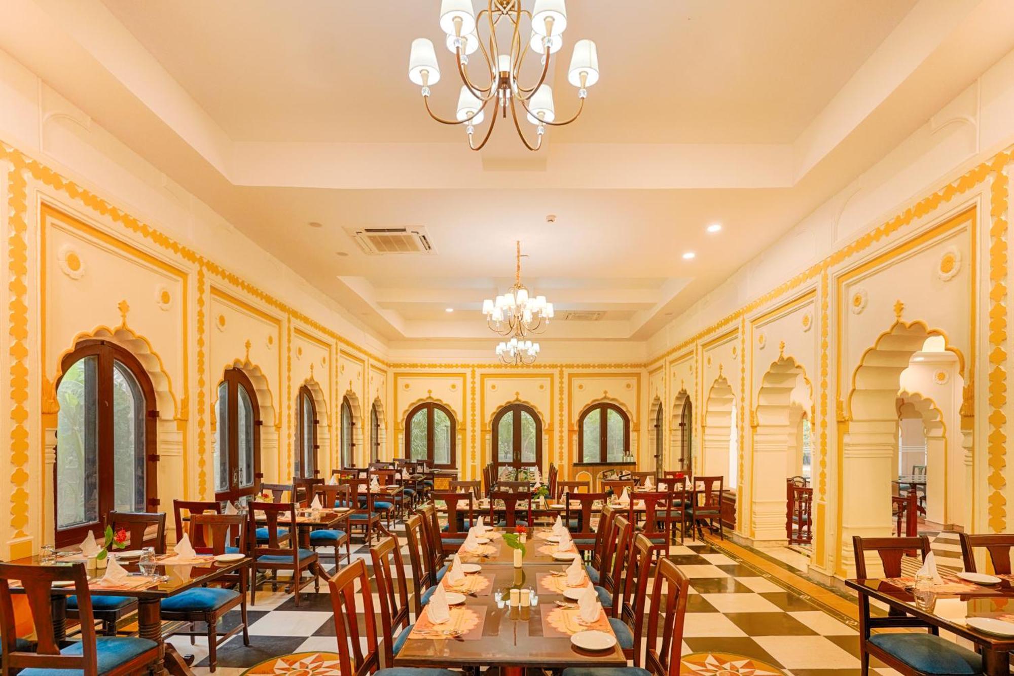 Club Mahindra Bharatpur Hotell Eksteriør bilde
